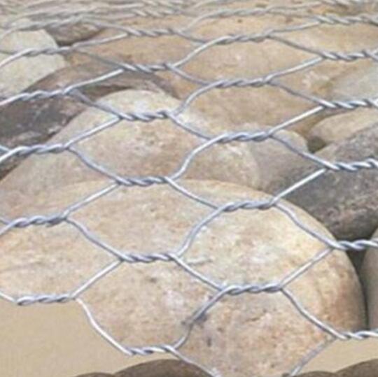 鉛絲石籠網廠家15531868633 鉛絲石籠網廠家15531868633